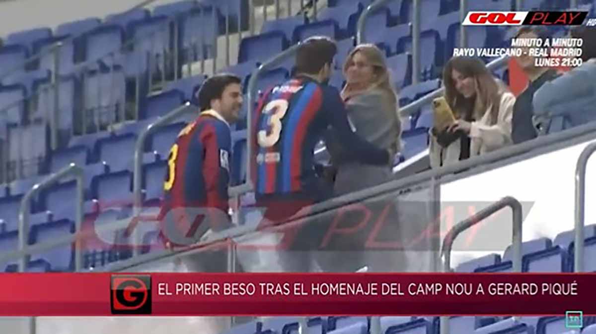 Clara Chía sí arropó a Gerard Piqué en su despedida en el Camp Nou: las imágenes más esperadas
