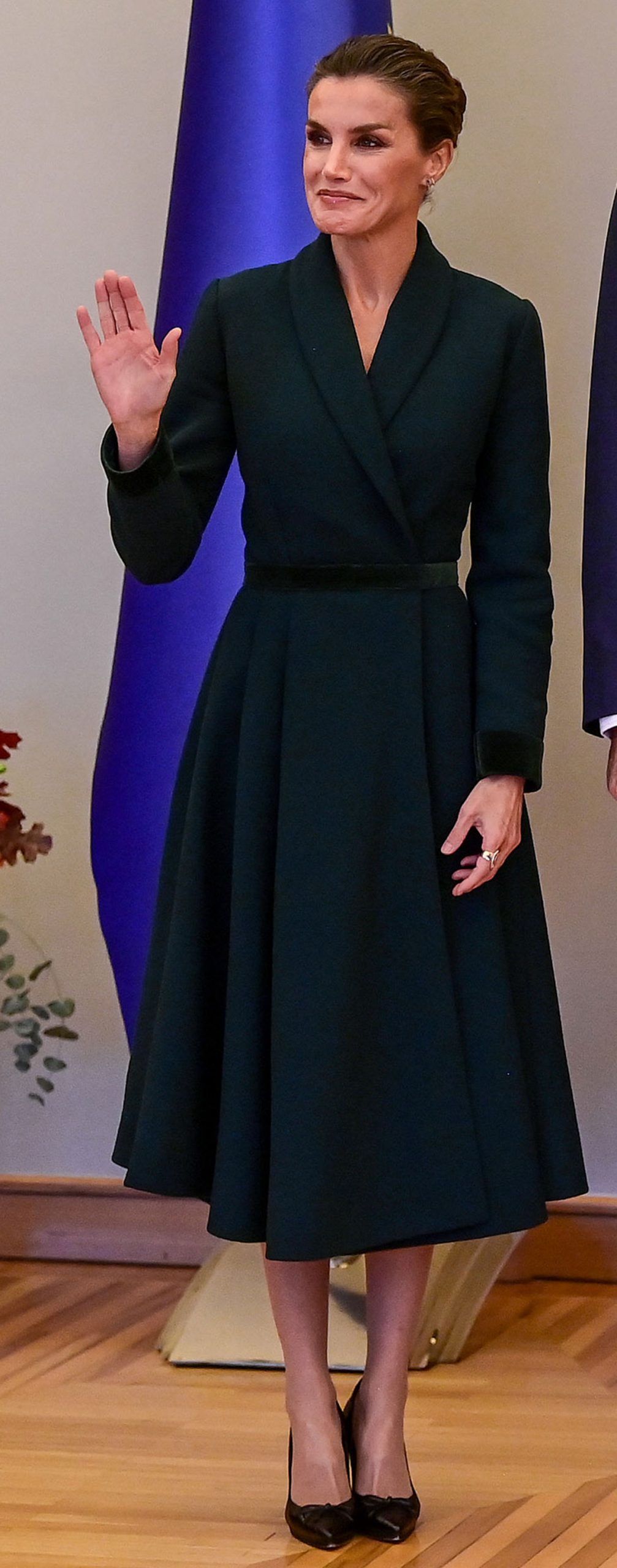 Letizia saca en Croacia el vestido abrigo más espectacular de su armario
