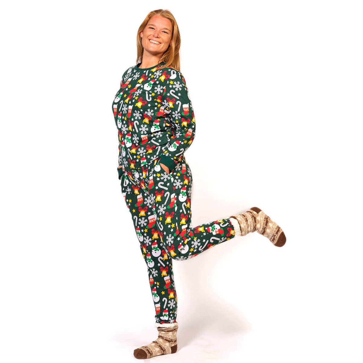 pijama-navidad-adultos-unisex-verde-motivos-navidenos-mujer-1728x