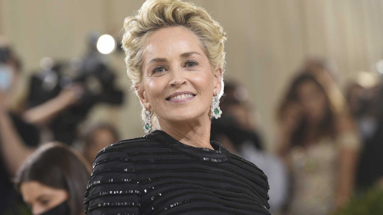 Sharon Stone revela que tiene un tumor tras un diagnóstico médico erróneo