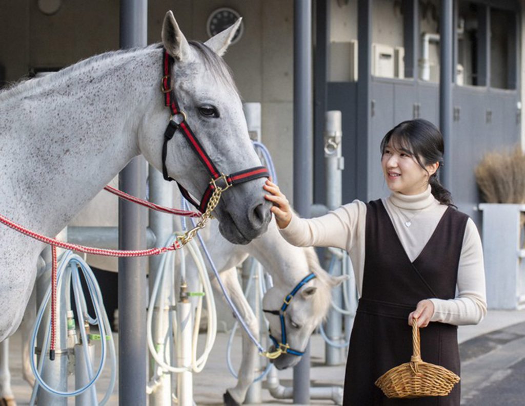 Aiko de Japón en su 21 cumpleaños: universitaria, modesta y amante de los caballos