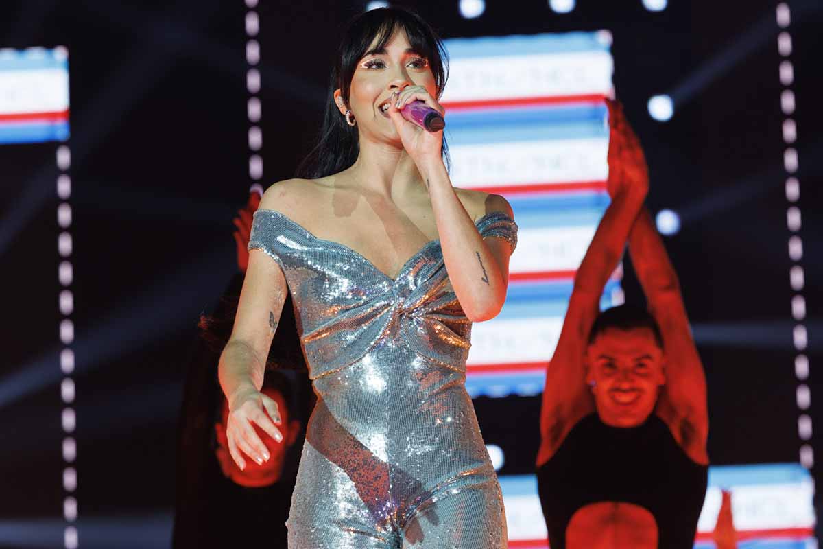 Singer Aitana OcaÃƒÂ±a performing in Madrid on Tuesday, 20 December 2022.