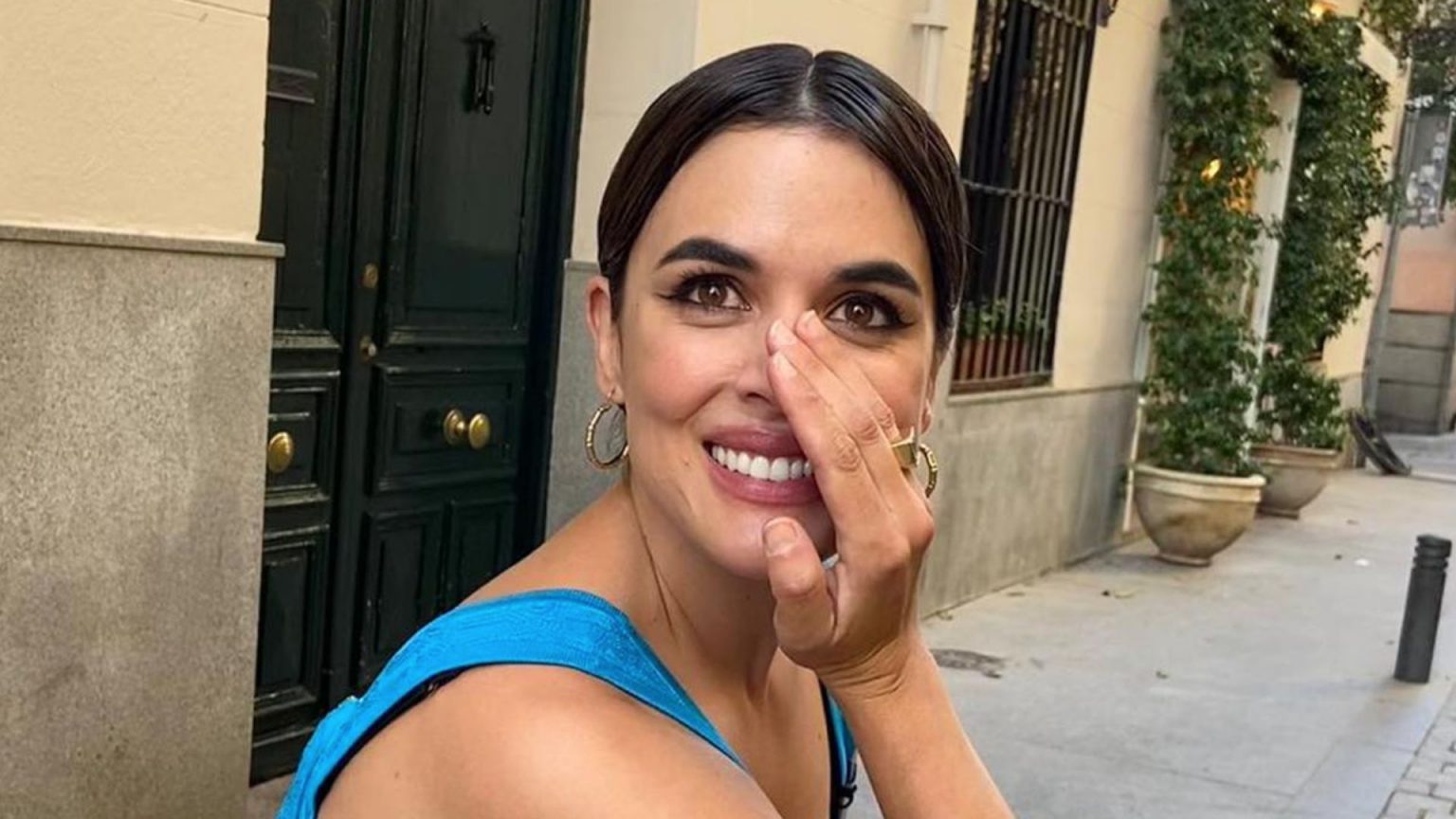 El cambio de look de Adriana Ugarte para despedir el año: se pasa al corte 'mullet' con flequillo