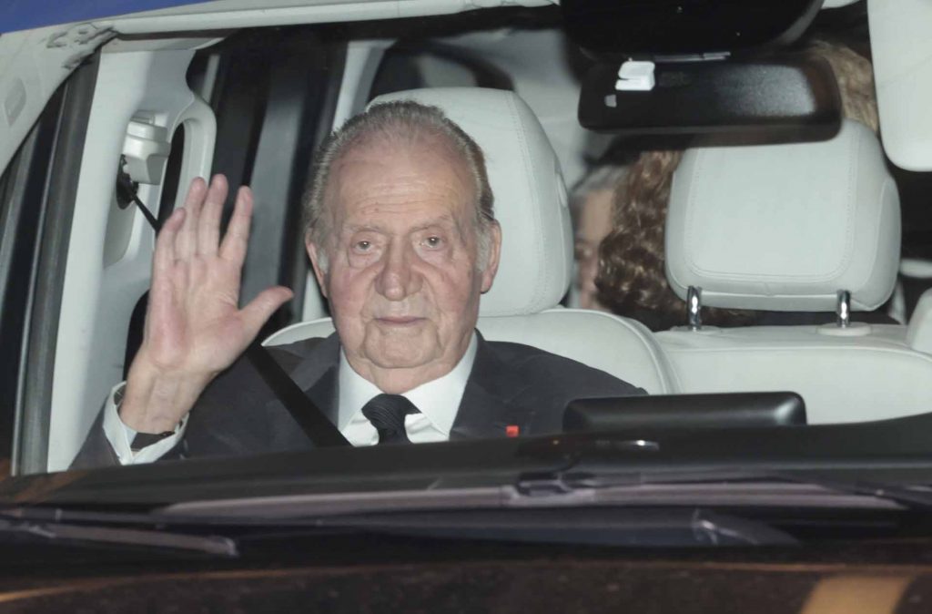 Primeras imágenes de Don Juan Carlos en Londres antes de su comida con el rey Carlos III