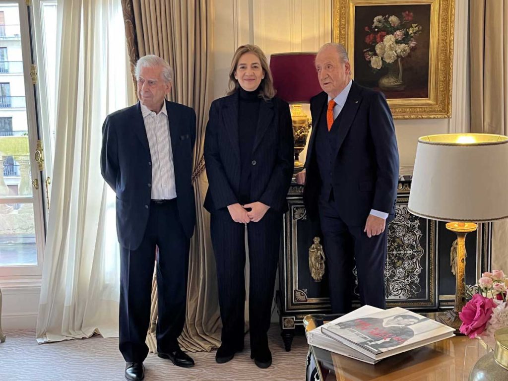 Rey Juan Carlos, infanta Cristina y Mario Vargas Llosa