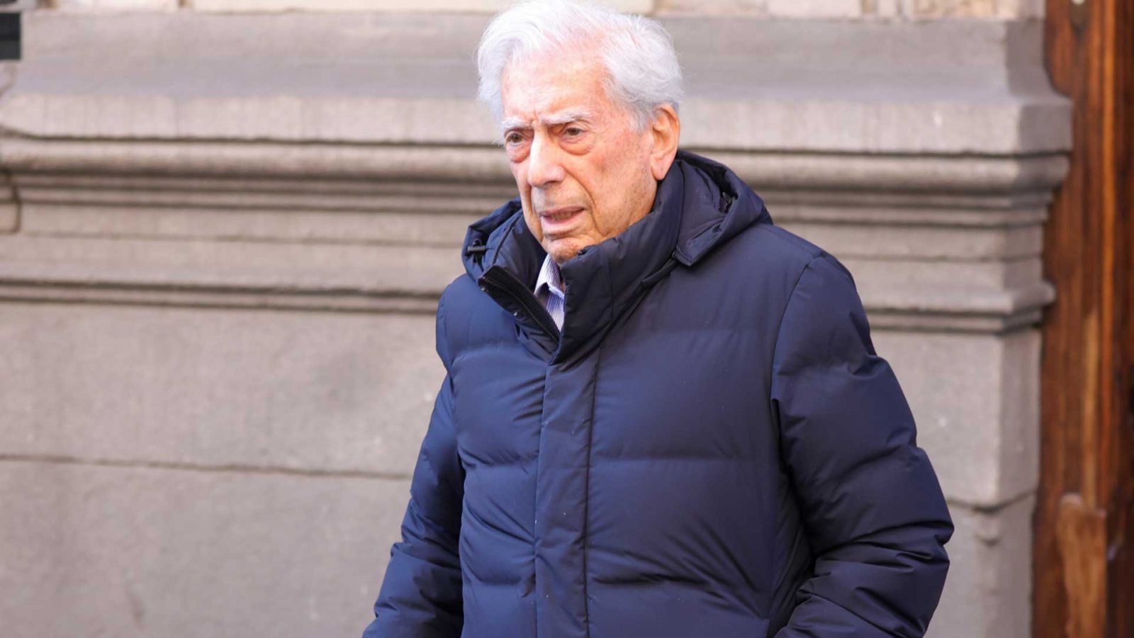 Así responde Mario Vargas Llosa sobre Isabel Preysler y Patricia Llosa