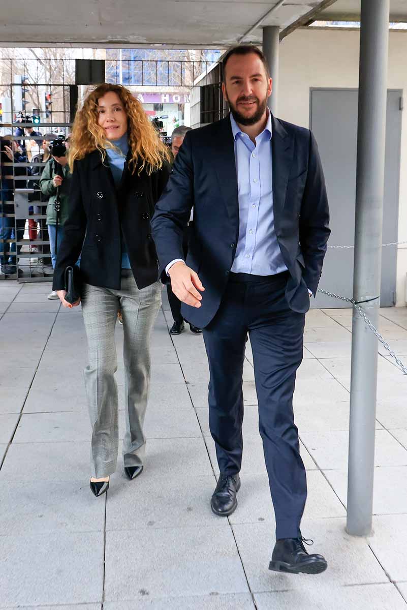 Borja Thyssen y Blanca Cuesta: se suspende su juicio contra Hacienda