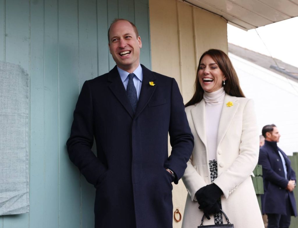 El Príncipe Guillermo y Kate Middleton reaparecen tras los rumores de crisis compitiendo entre ellos