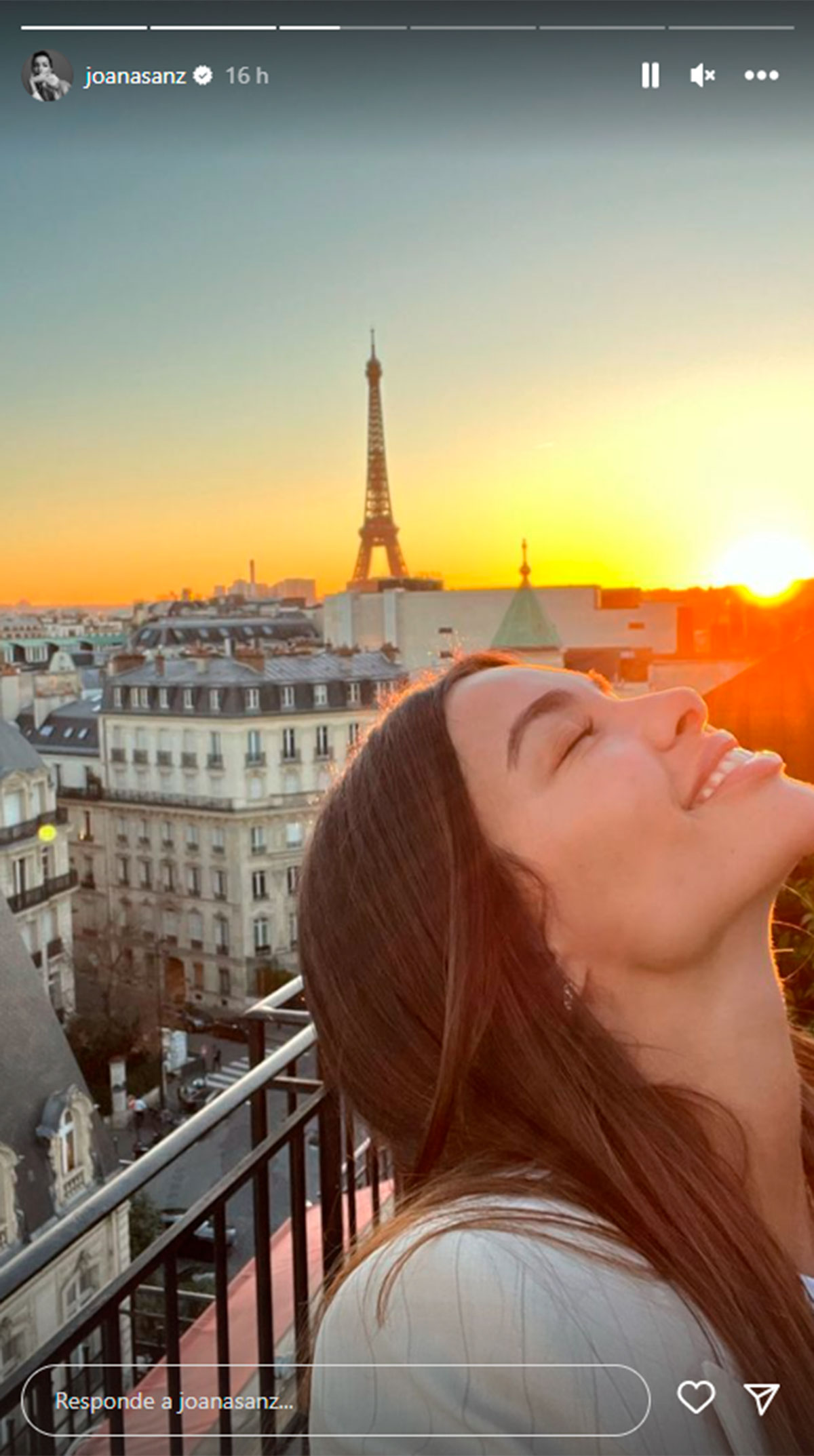 Joana Sanz vuelve a sonreír en París mientras a Dani Alves le niegan la libertad provisional