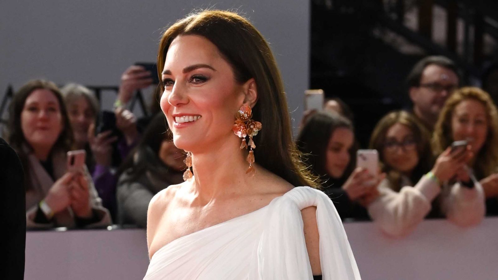 Kate Middleton impacta en los BAFTA con unos espectaculares pendientes de Zara (de 15 euros)