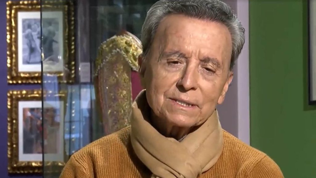 Ortega Cano, criticado por cantar 'Como una ola'