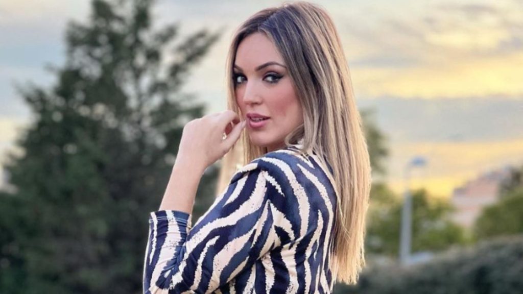 Marta Riesco se entrega como cantante tras su ruptura con Antonio David Flores