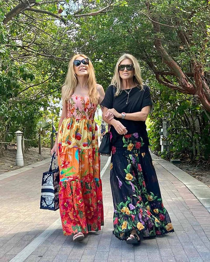 Ana Obregón y Susana Uribarri se divierten en Miami, ajenas a la polémica