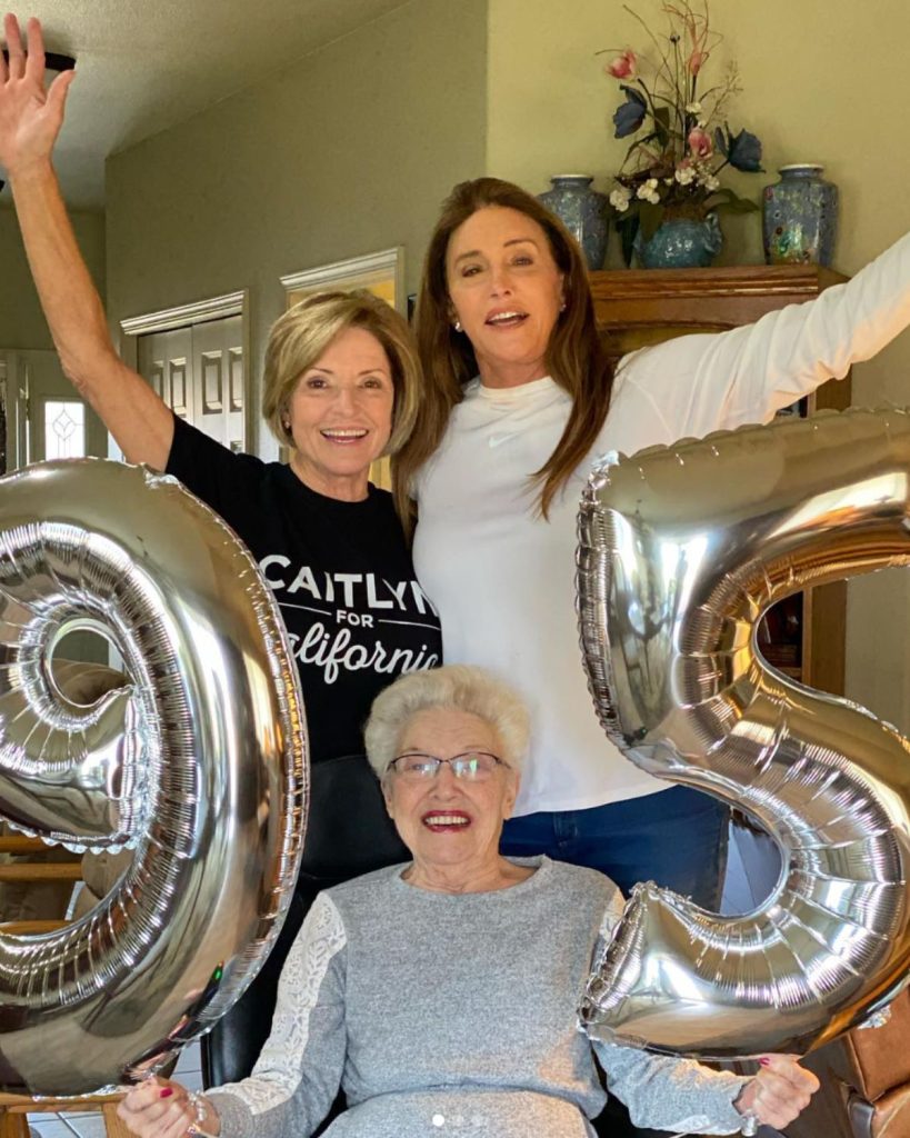 Caitlyn Jenner llora la muerte de su madre: "Es la única que me ha querido"