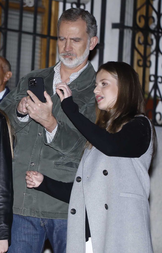 Queen Letizia of Spain, King Felipe of Spain, princess Sofia and Princess Leonor attend the popular representation of the passion of Christ on the 12th of July of 2022 in Chinchon, Spain