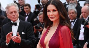De Catherine Zeta Jones a Naomi Campbell: los impresionantes vestidos de la apertura del festival de Cannes