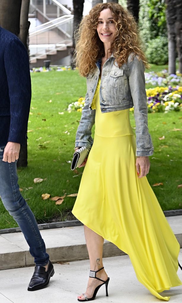 Blanca Cuesta colorido look 