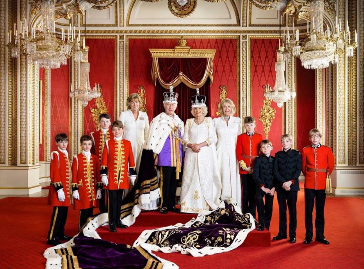 Retrato oficial de la Coronación de Carlos y Camilla