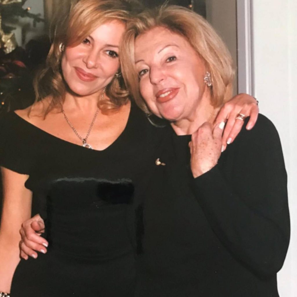 Ana Obregón recuerda a su madre en su cumpleaños: "Ojalá hubieras conocido a tu bisnieta"