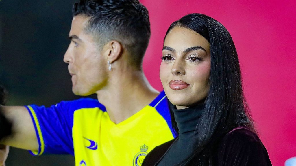 Georgina Rodríguez y Cristiano Ronaldo, nuevos problemas con su casa de Cascais