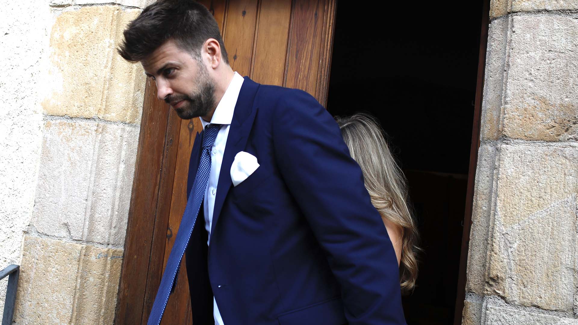 Gerard Piqué y Clara Chía acuden a la boda del hermano del exfutbolista