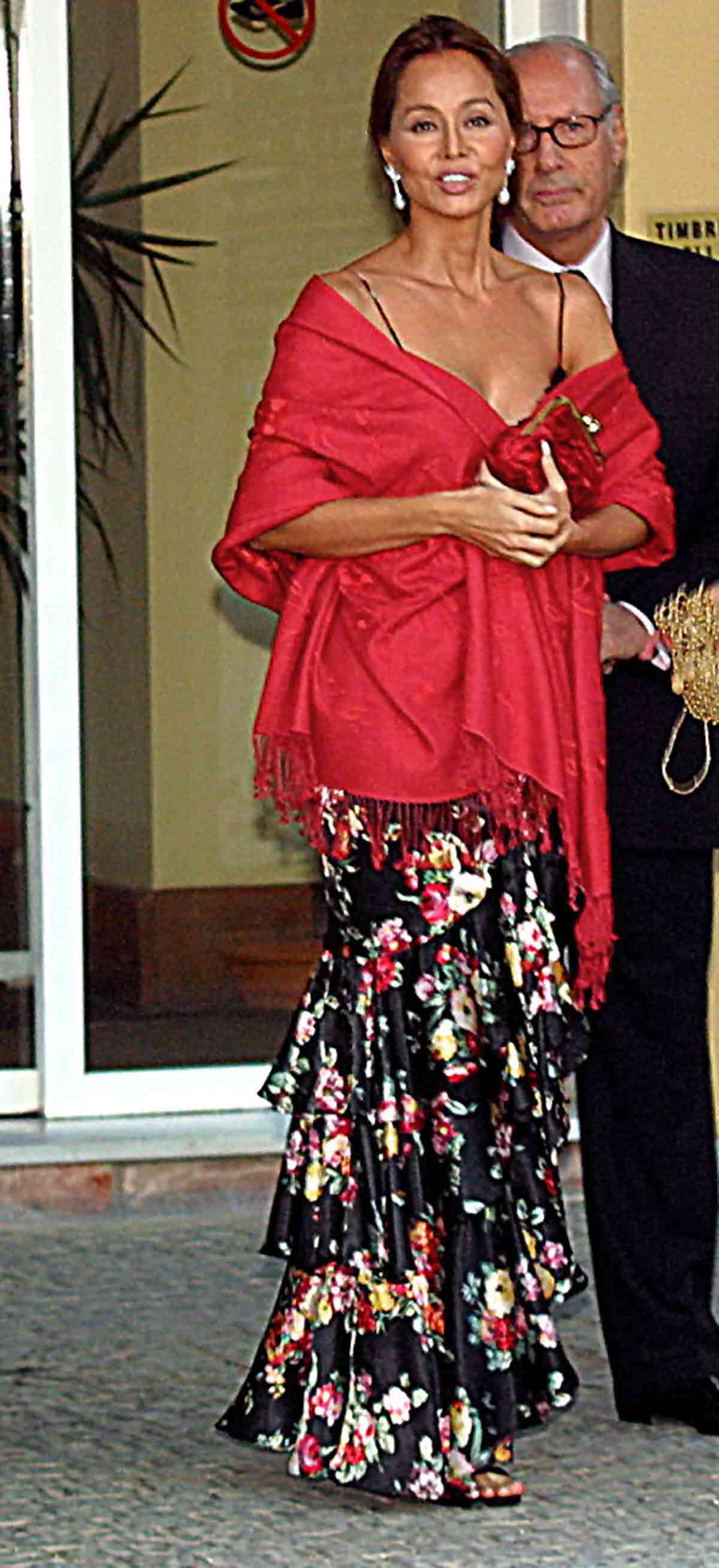 Isabel Preysler con vestido largo