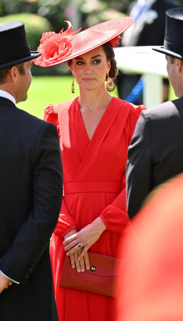 Kate Middleton con un vibrante vestido en Ascot