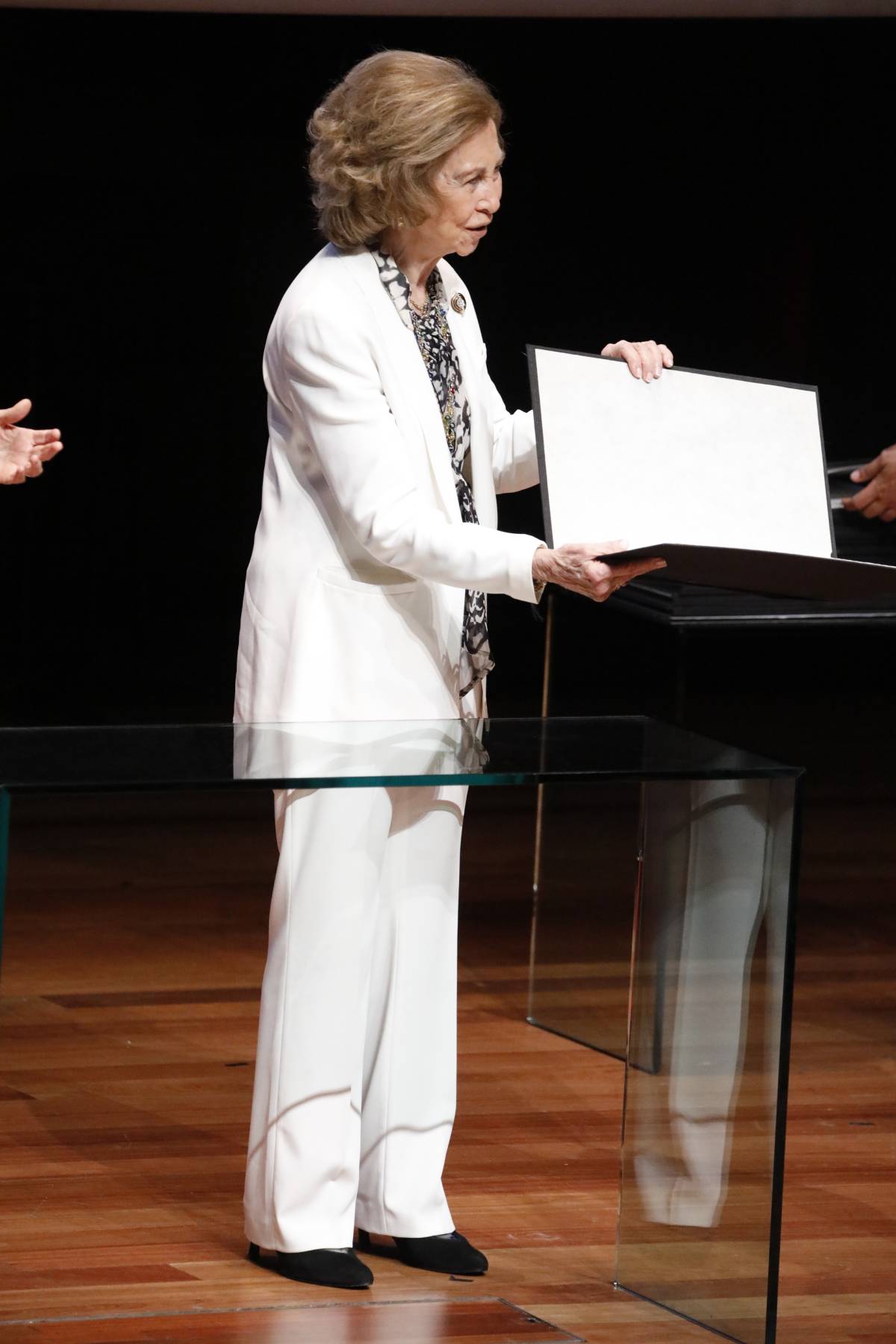 Reina Sofia diplomas Escuela Superior Reina Sofia