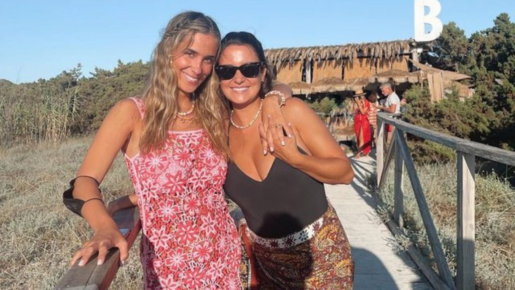 Marta Pombo comparte unas tiernas fotos de su hermana María y su hija