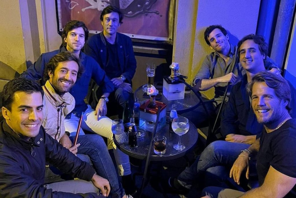 Iñigo amigos despedida soltero budapest