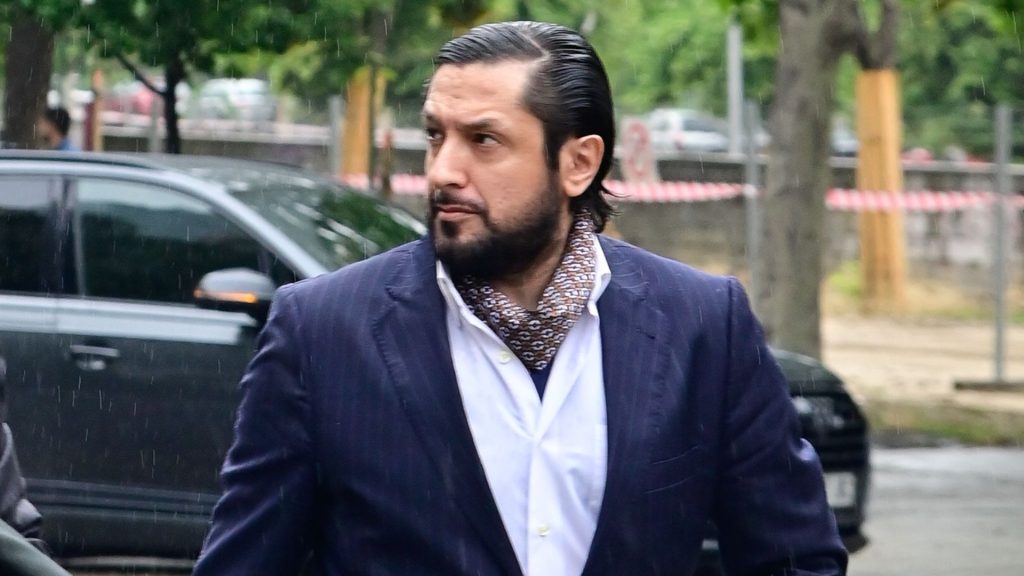 Rafael Amargo pierde los papeles tras la cancelación del juicio por tráfico de drogas: "¡Mi padre está agonizando!"