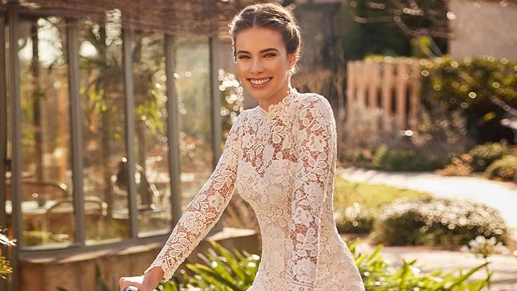 La colección de Rosa Clará 2024 te convertirá en la novia más femenina, elegante y moderna