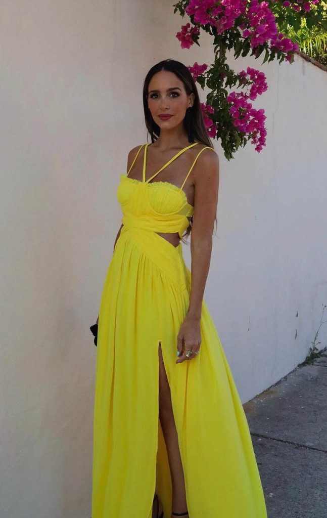 Rocío Osorno vestido amarillo Asos bodas septiembre