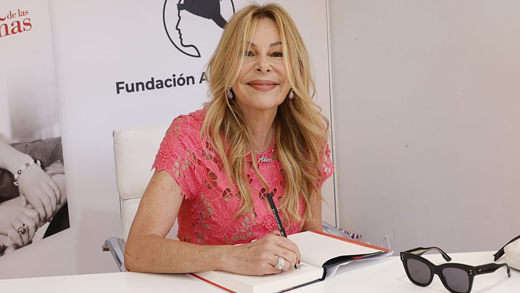 Ana Obregón es actriz y madre del fallecido Aless