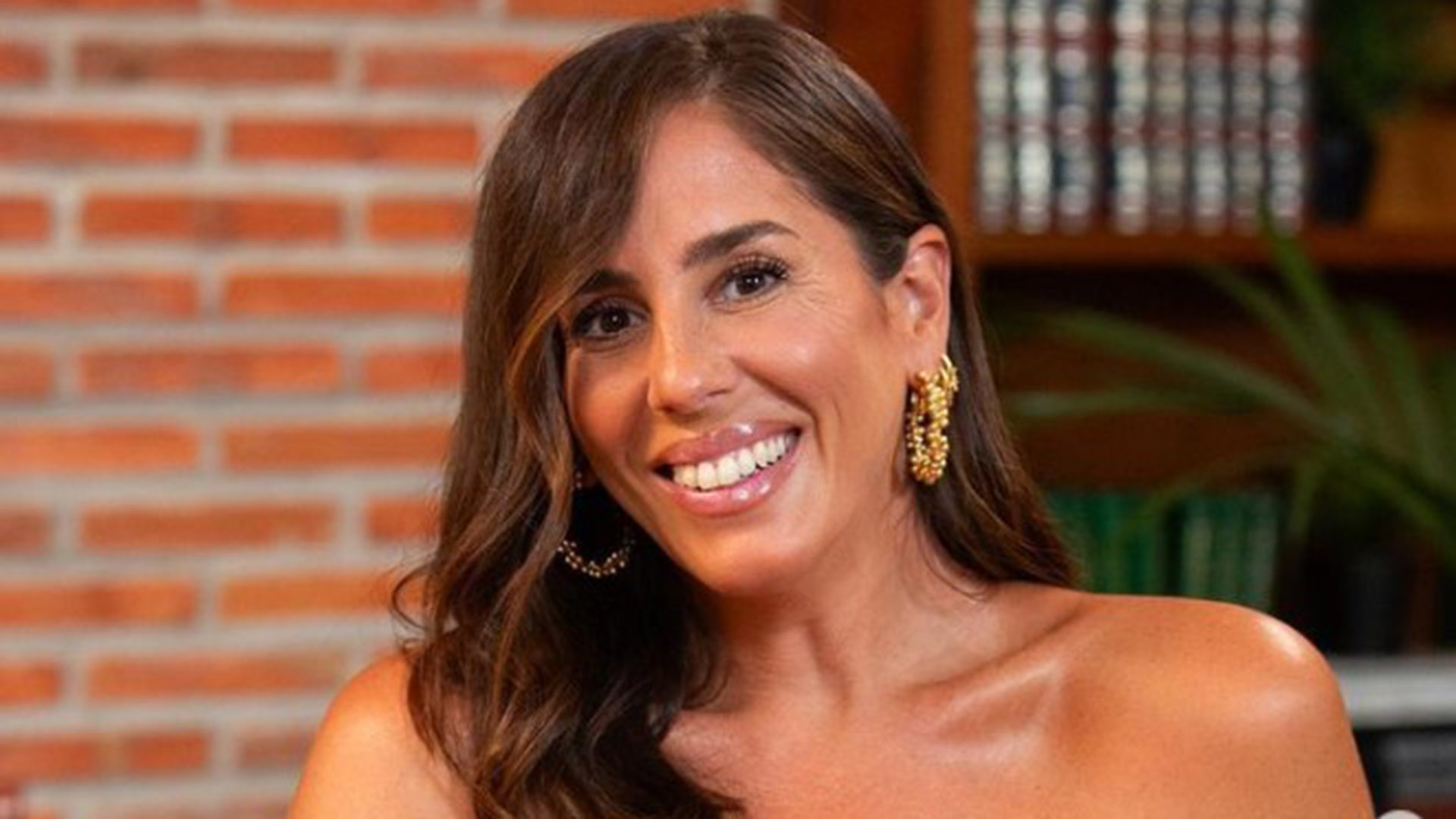 Anabel Pantoja, sorprendida por una romántica felicitación de su novio