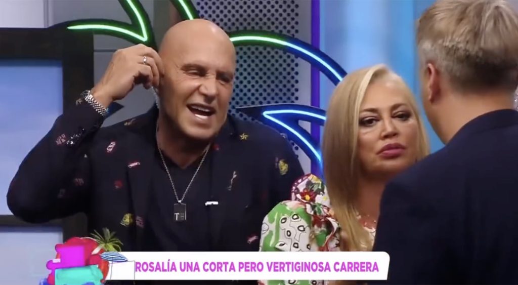 Belén Esteban y Kiko Matamoros en el plató de '¡Siéntese quien pueda!'.