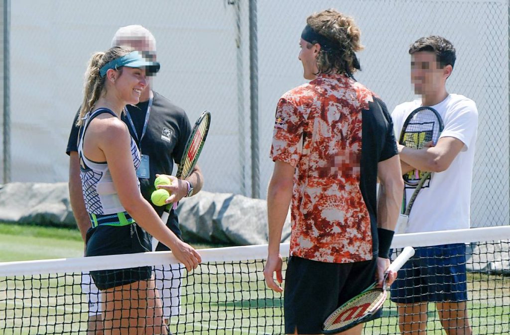 Paula Badosa y Tsitsipas entrenan en Mallorca