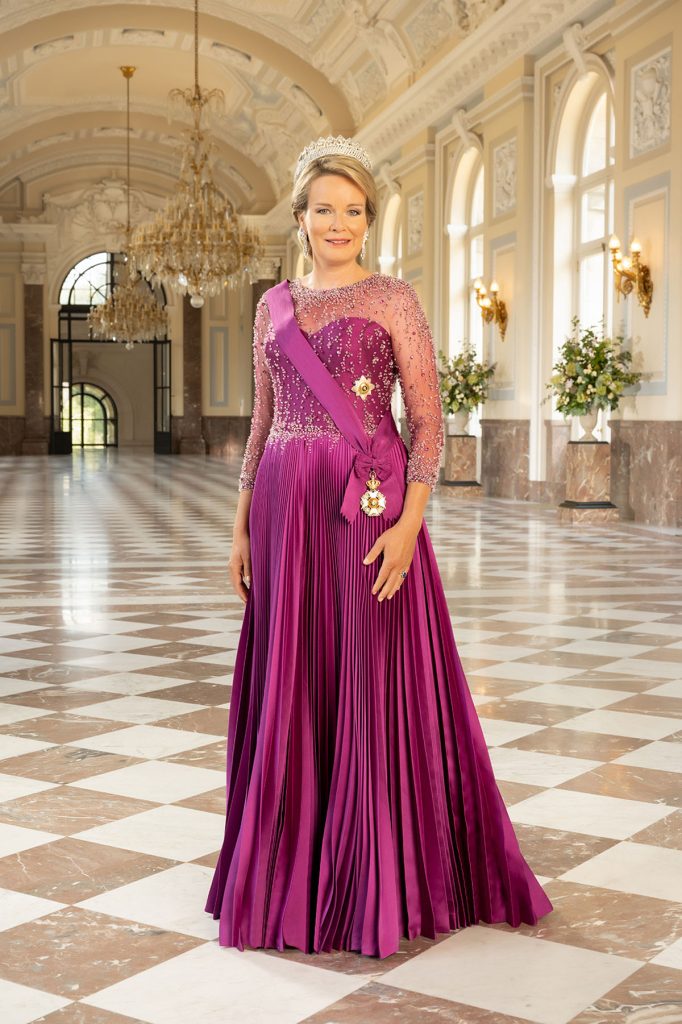 la reina matilde de belgica vcelebra su decimo aniversario en el trono