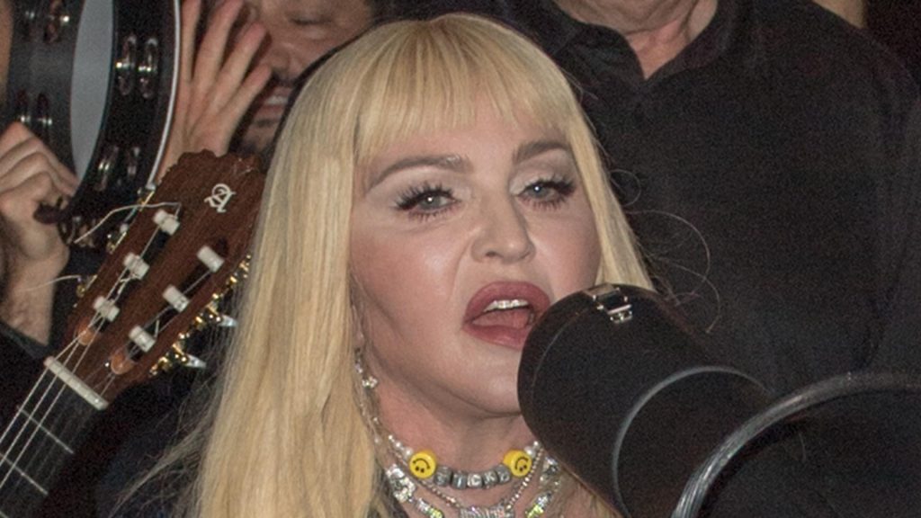 Madonna confiesa que estuvo a punto de morir: "Tengo suerte de estar viva"