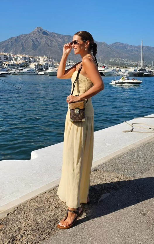 Paula Echevarría bolso Louis Vuitton Marbella