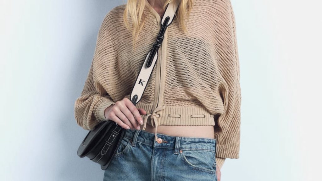 Descubre los bolsos personalizados de la nueva colección de Zara que son tendencia