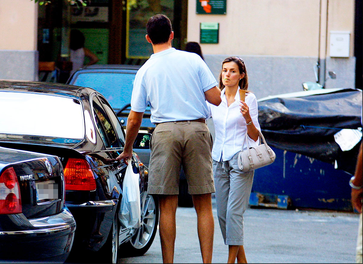 Felipe y Letizia se comen un helado en Mallorcala calle
