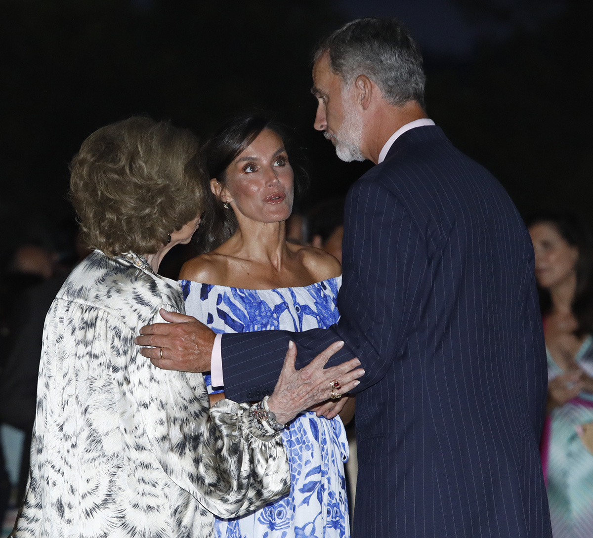 los reyes y la reina sofia presiden la recepción de verano en Mallorca