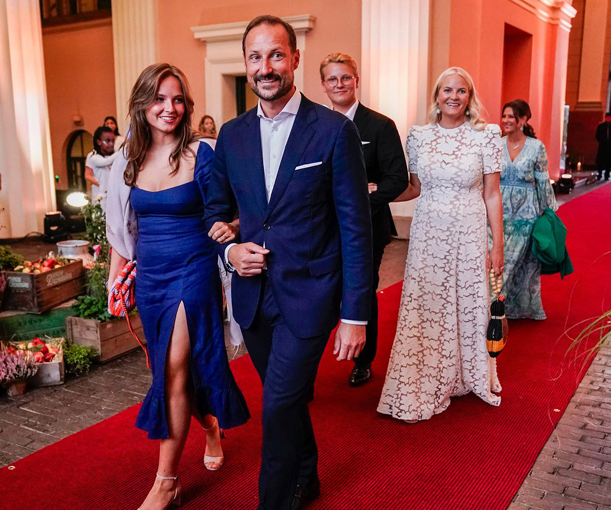 La Familia Real de Noruega, en la fiesta del 50 cumpleaños de los príncipes Haakon y Mette-Marit