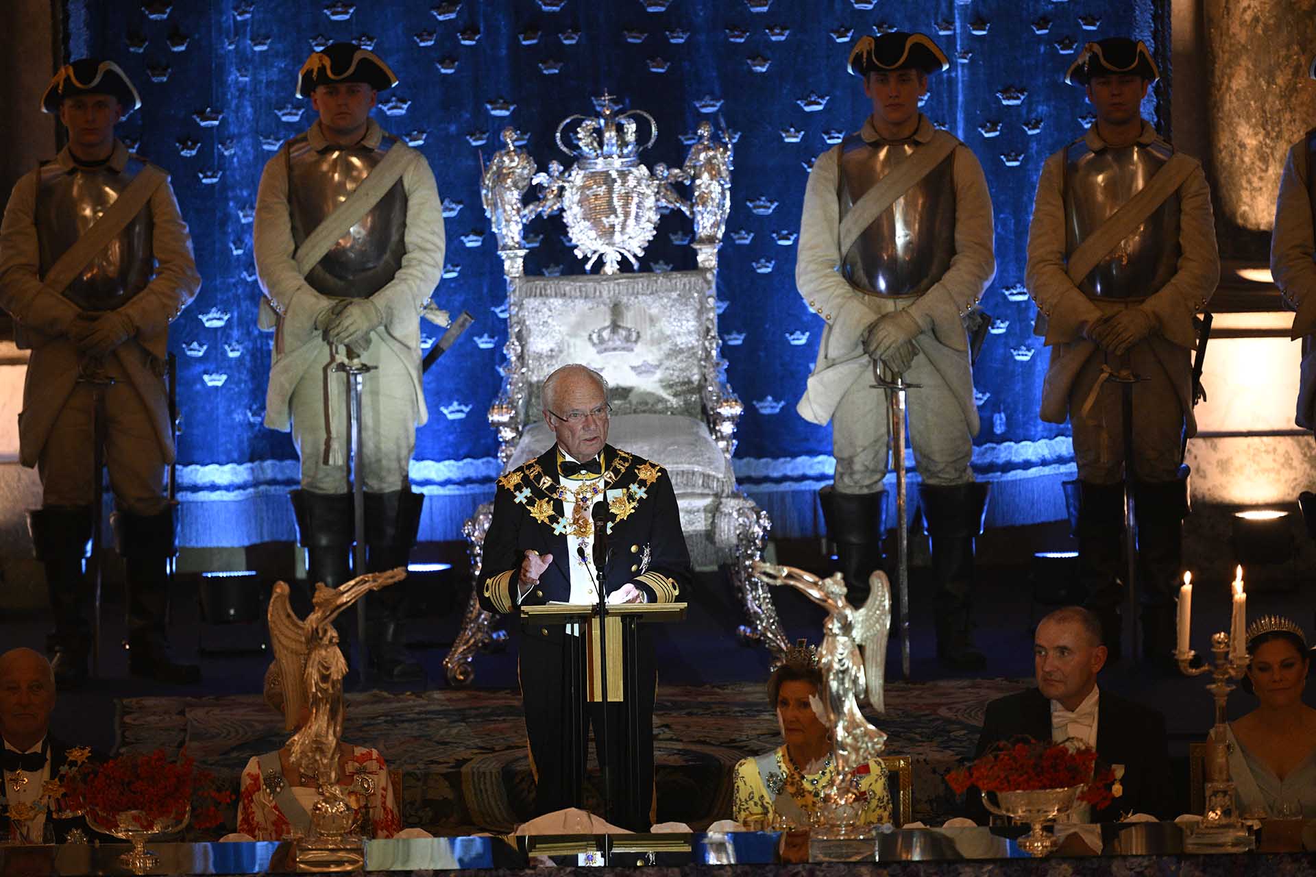 Carlos Gustavo de Suecia ofrece un discurso de bienvenida