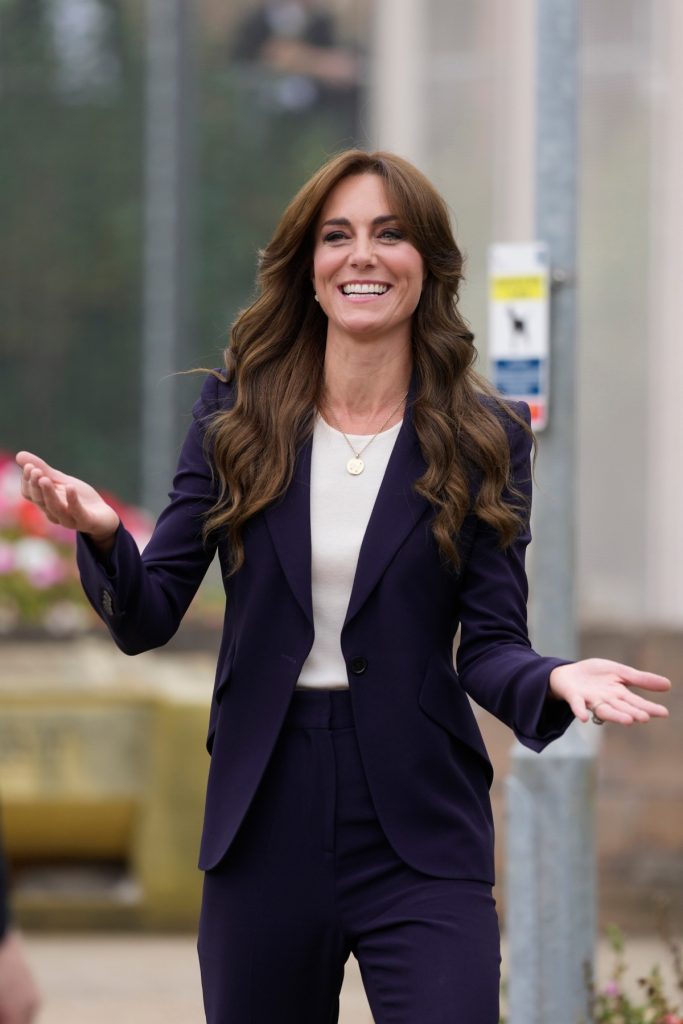 Kate Middleton se corta el pelo a capas 