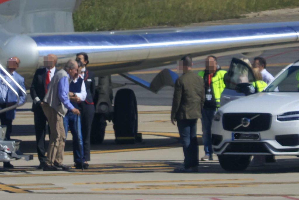 El Rey Juan Carlos ha aterrizado en Sanxenxo