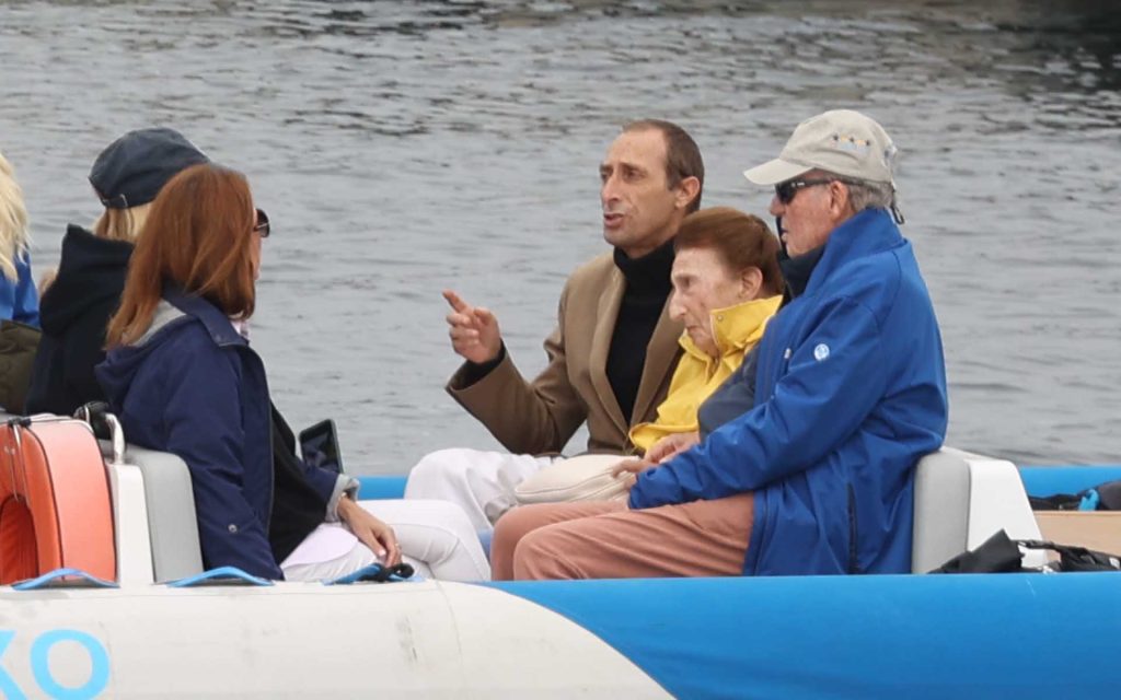 El nuevo plan del Rey Juan Carlos en Sanxenxo: sale a navegar con la Infanta Elena
