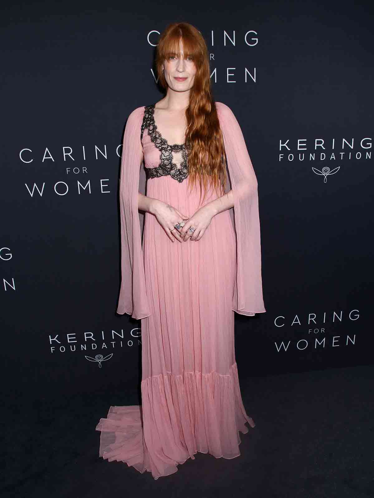 Florence Welch en la gala Caring for Woman