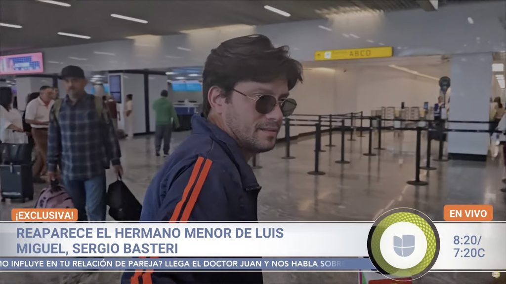 Sergio Basteri en un aeropuerto.